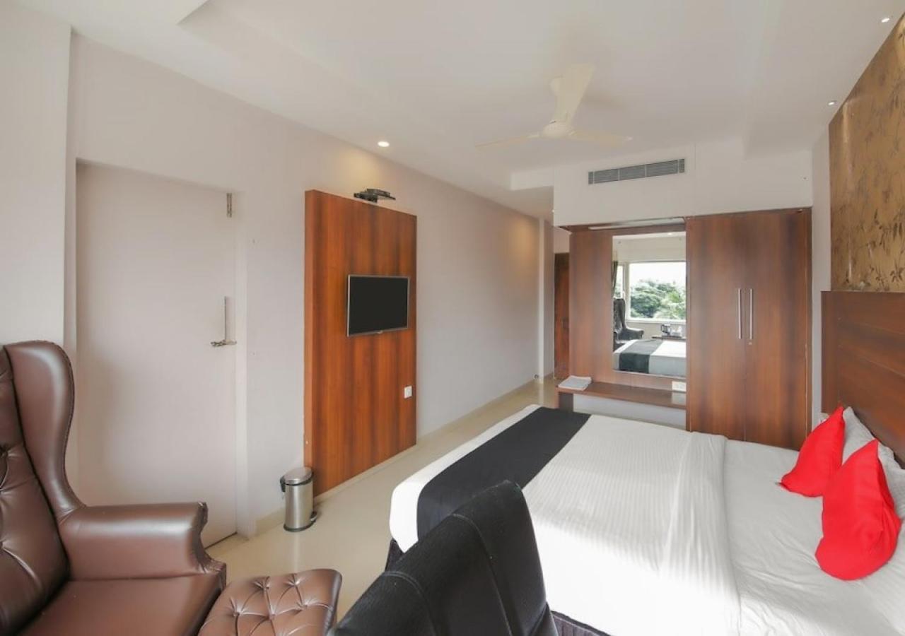 Fabhotel Dawn Мисор Екстериор снимка