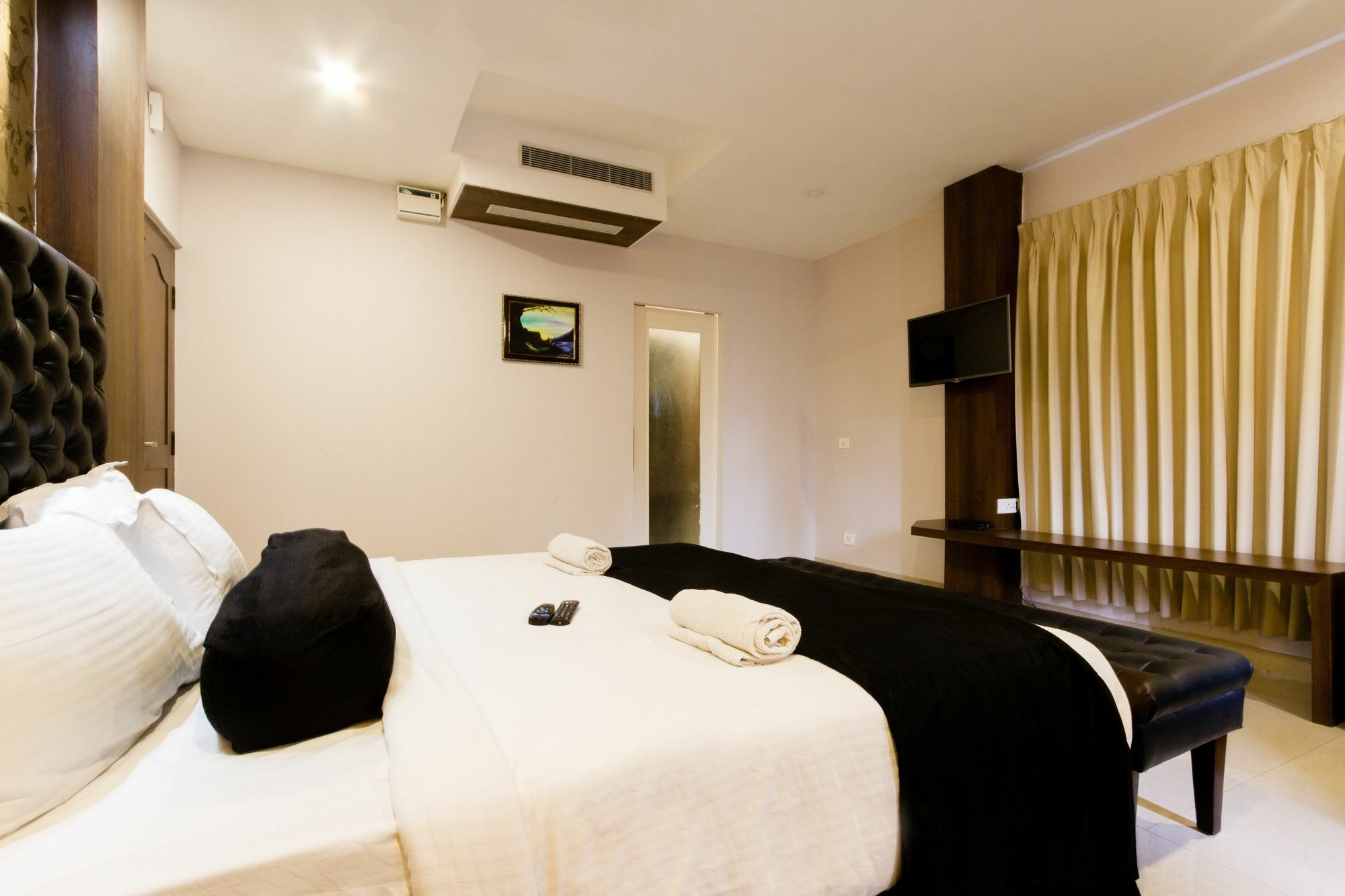 Fabhotel Dawn Мисор Екстериор снимка