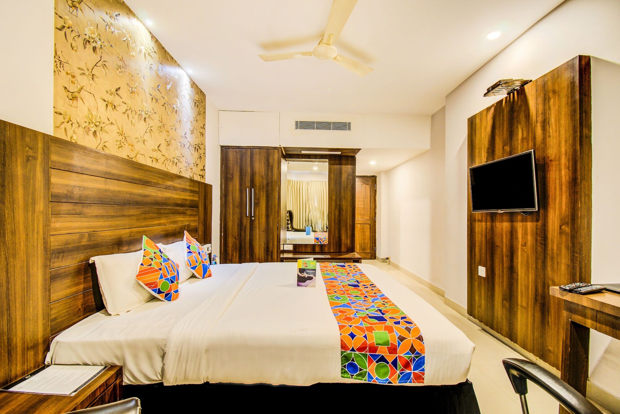 Fabhotel Dawn Мисор Екстериор снимка