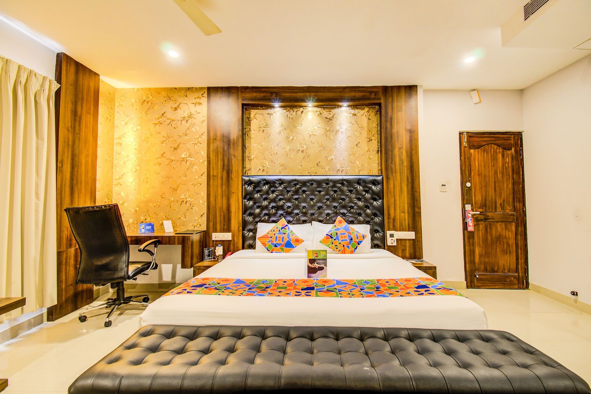 Fabhotel Dawn Мисор Екстериор снимка